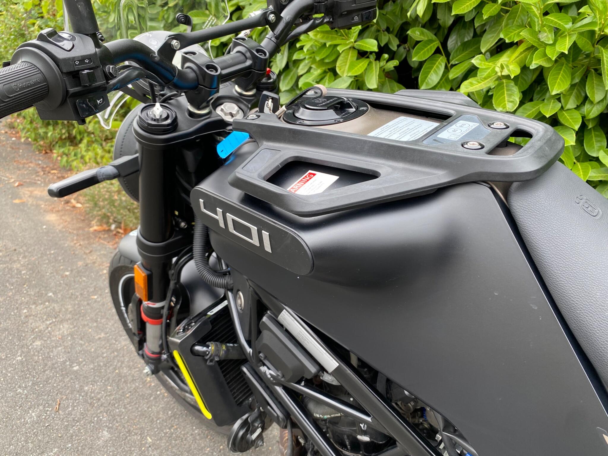 2022 72 Reg Husqvarna Svartpilen 401